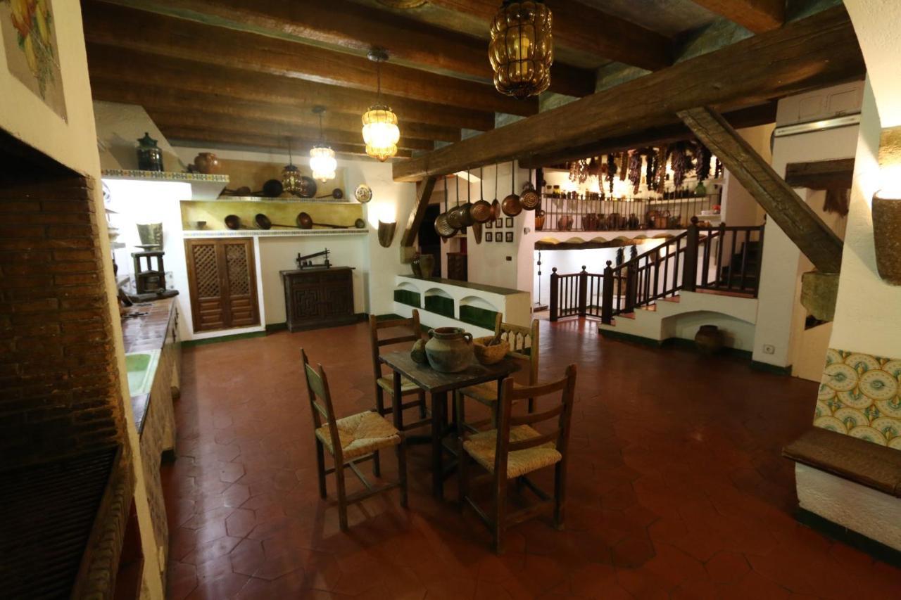 Hostal Del Senglar Espluga de Francolí Dış mekan fotoğraf